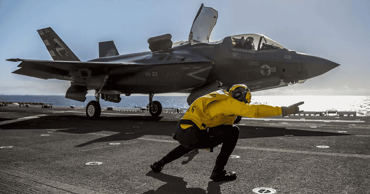 What Can An F-35 Lightning II Do Better Than Others Of Its Kind? - top government contractors F-35 Lightning II: The Fighter Jet of the Future