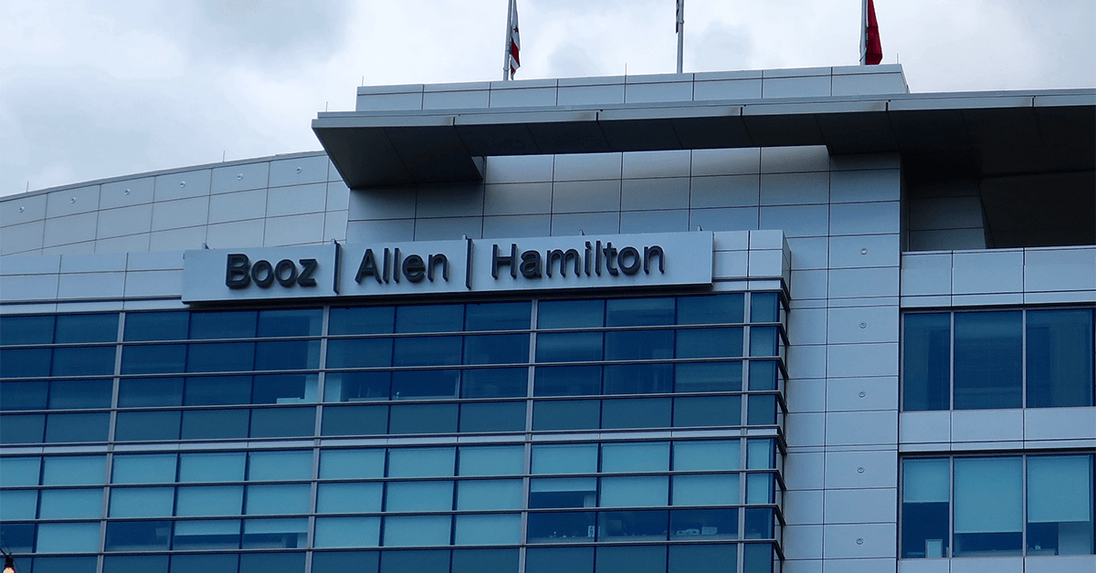 Dr. Randy Yamada Graces POC's Event: The 10th Annual Defense R&D Summit - top government contractors Booz Allen Main Headquarters