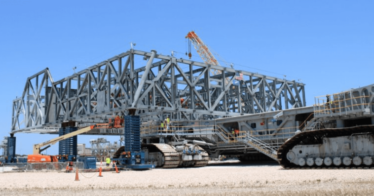 Bechtel Positions NASA’s New Mobile Launcher Base at Operational Height
